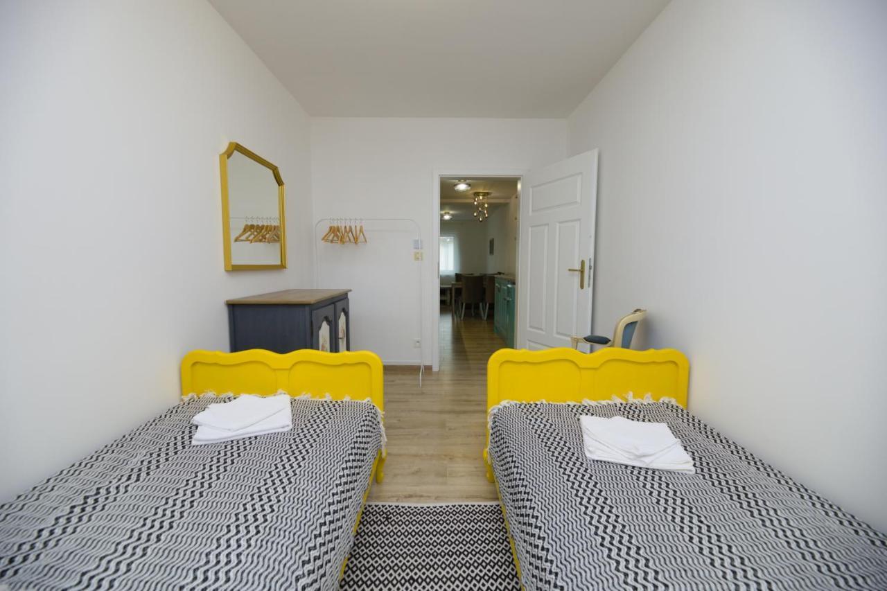 Central Apartment - Folk District Bratislava Exterior foto